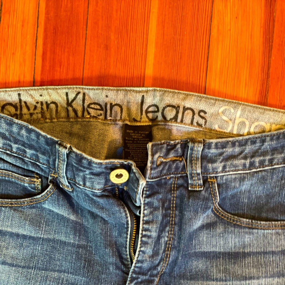 Calvin Klein jeans size 28